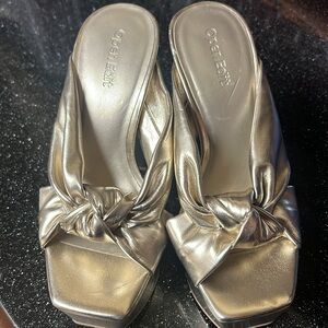 OPEN EDIT gold platform sz 4M